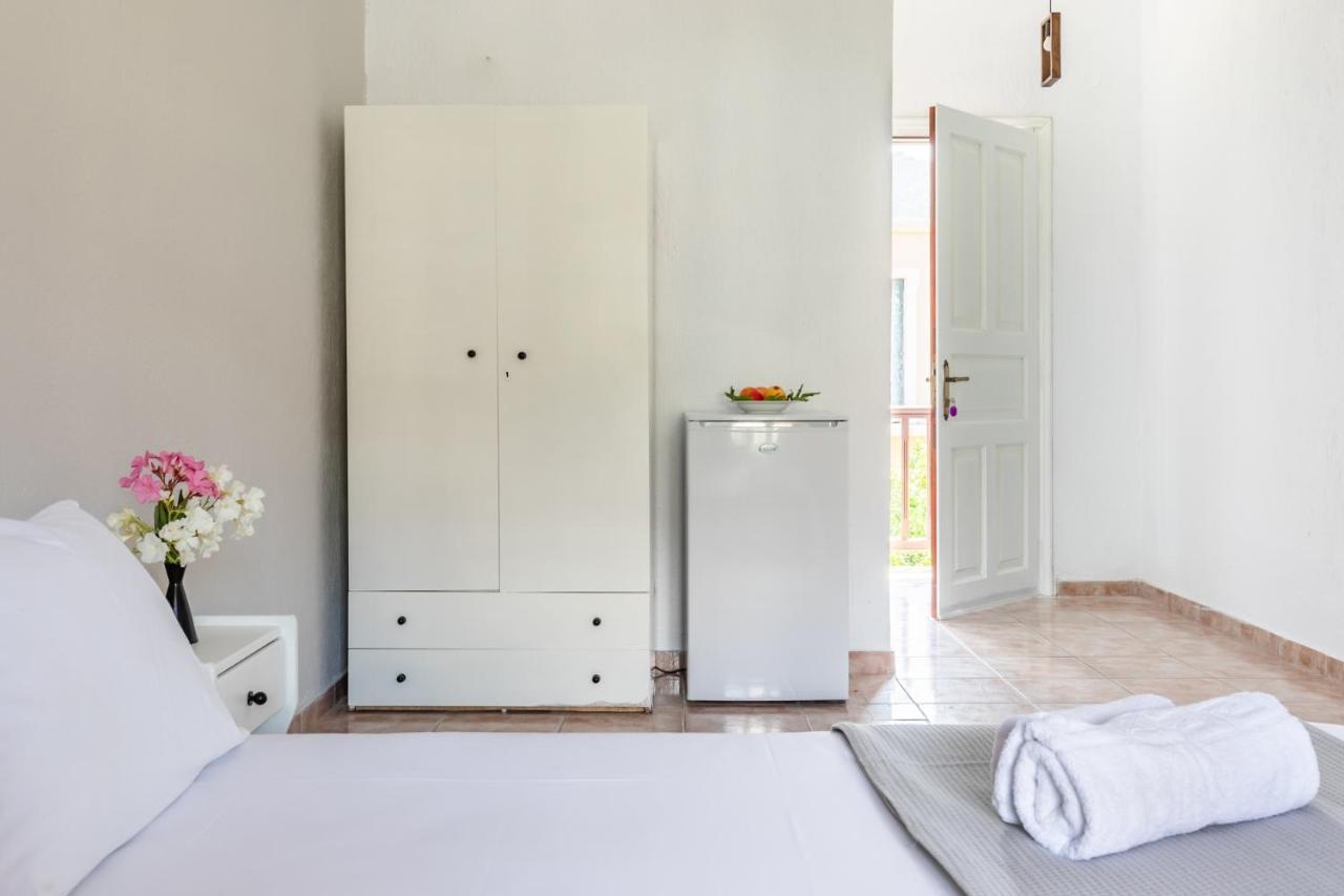 Konstantina Studios Skopelos stad Exteriör bild